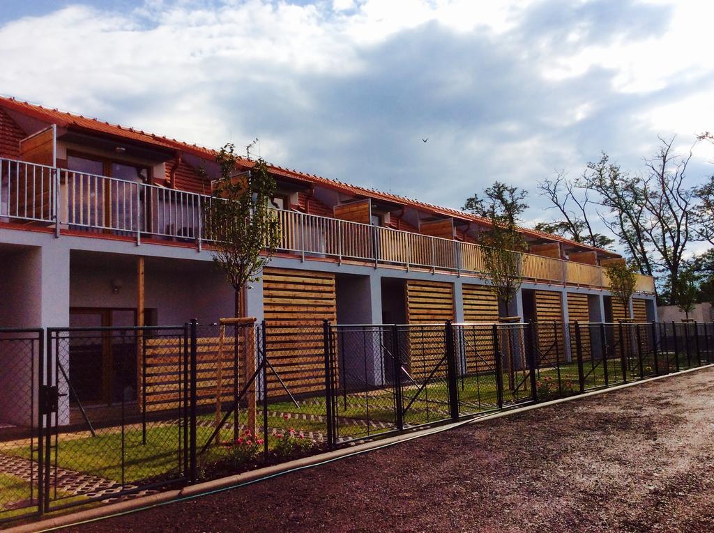 Apartmany Dolní Dunajovice Exterior foto